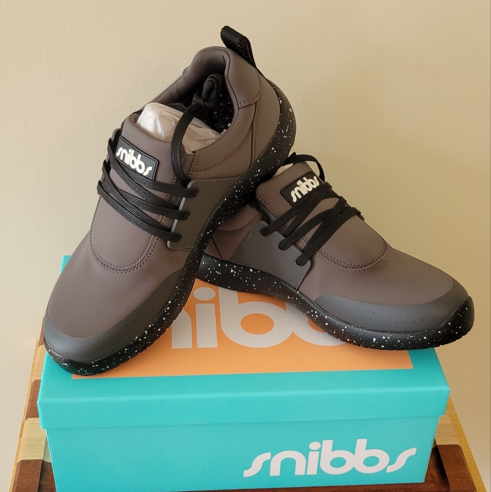 Snibbs Spacecloud 2.0 Gray and Black Sneakers